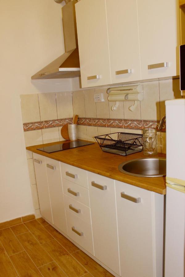 Apartments Villa Arta Murter Extérieur photo