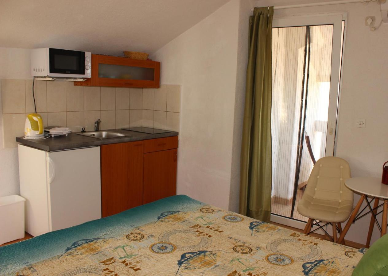 Apartments Villa Arta Murter Extérieur photo
