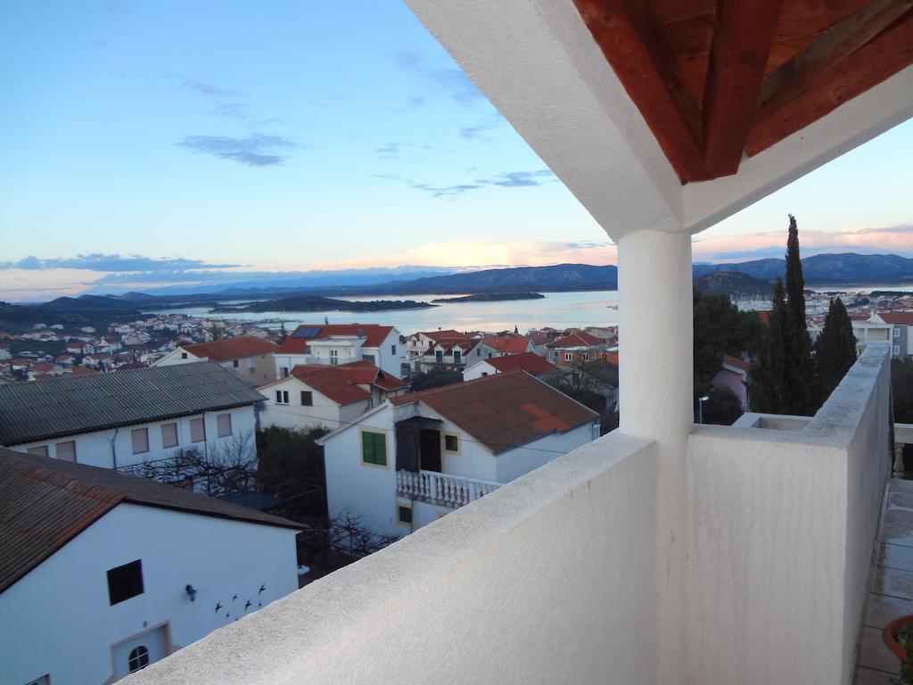 Apartments Villa Arta Murter Chambre photo