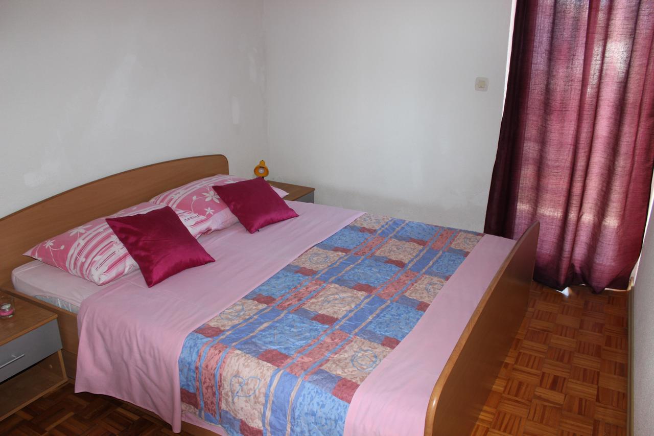 Apartments Villa Arta Murter Extérieur photo