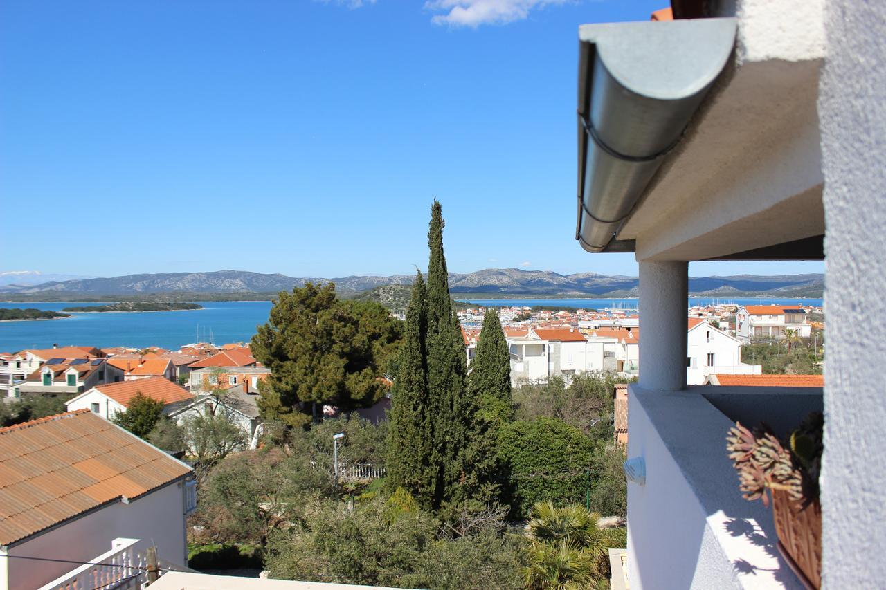 Apartments Villa Arta Murter Extérieur photo