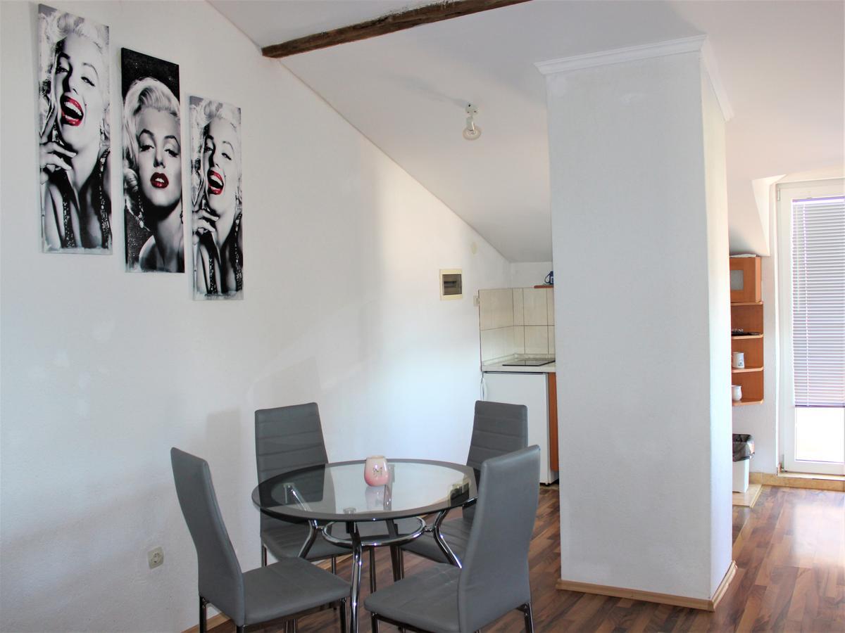 Apartments Villa Arta Murter Extérieur photo
